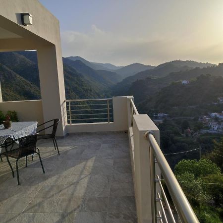 Villa Lakki'S Ori Lakkoi ภายนอก รูปภาพ