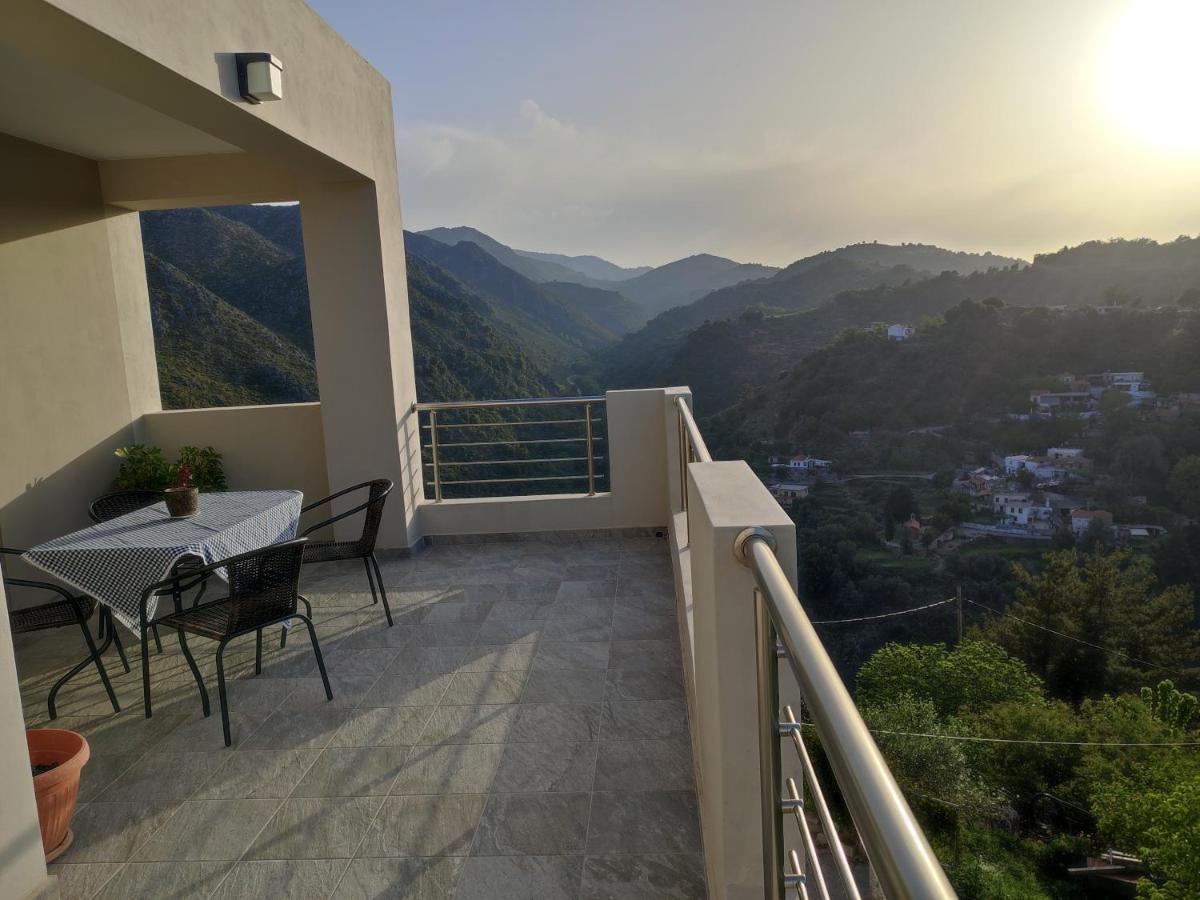 Villa Lakki'S Ori Lakkoi ภายนอก รูปภาพ